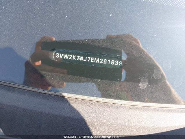 3VW2K7AJ7EM261839 Volkswagen Jetta 2.0l Trendline+