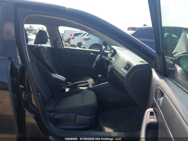 3VW2K7AJ7EM261839 Volkswagen Jetta 2.0l Trendline+