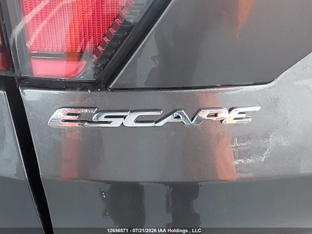 Продажа на аукционе авто 2018 Ford Escape Se, vin: 1FMCU0GDXJUC91915, номер лота: 12656571
