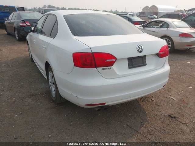 2013 Volkswagen Jetta S მანქანა იყიდება აუქციონზე, vin: 3VW2K7AJ4DM433162, აუქციონის ნომერი: 12656573