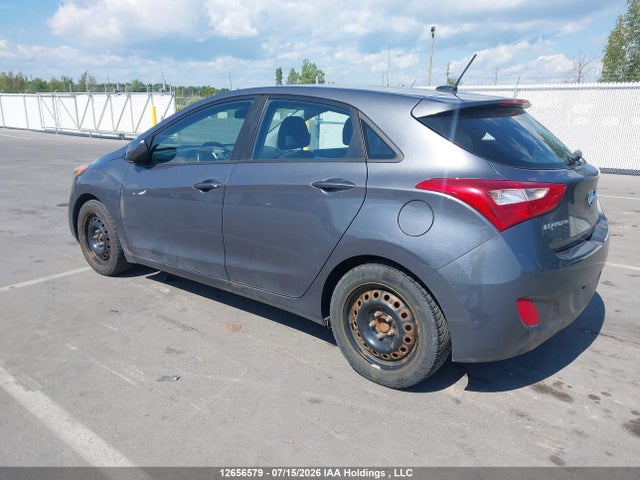 Hyundai ELANTRA GT 2017 KMHD25LH7HU373336 Image 3