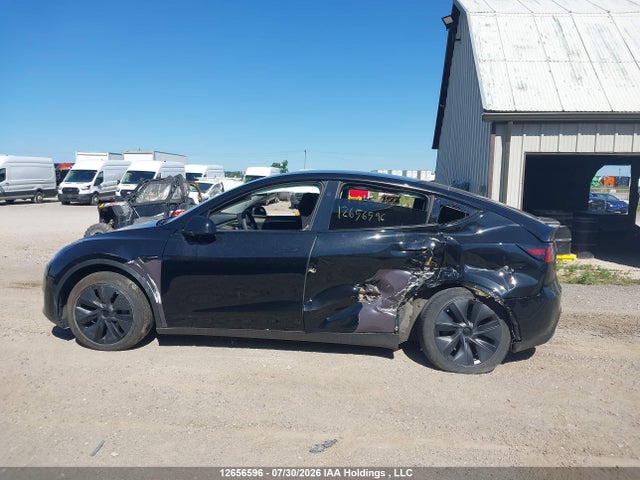 Продаж на аукціоні авто 2024 Tesla Model Y, vin: LRWYGDEE9RC642140, номер лоту: 12656596