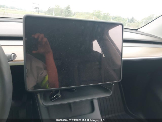 Продаж на аукціоні авто 2024 Tesla Model Y, vin: LRWYGDEE9RC642140, номер лоту: 12656596