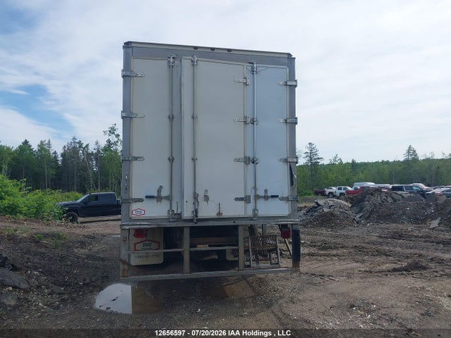 International 7000 7500 2015 1HTWNSUT0FH715501 Image 15