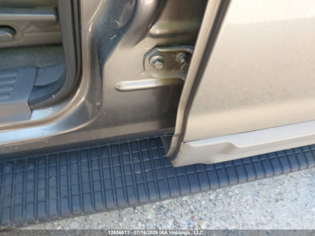 12656613 :رقم المزاد ، 1FMZU73W72UD38894 vin ، 2002 Ford Explorer Xlt مزاد بيع