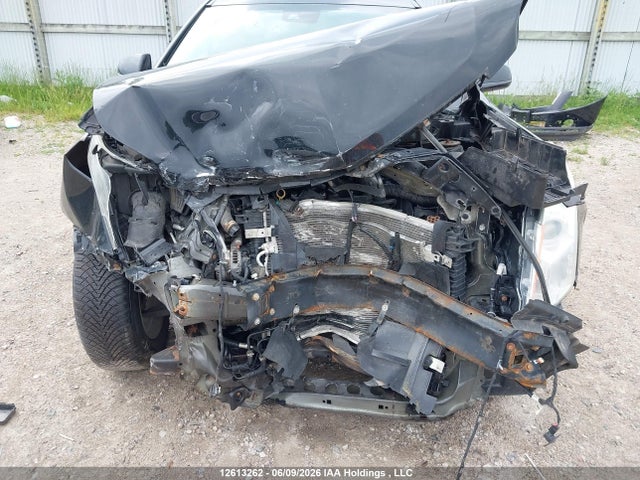 3GYFNBE3XFS605570 Cadillac Srx V6 4dr 2wd