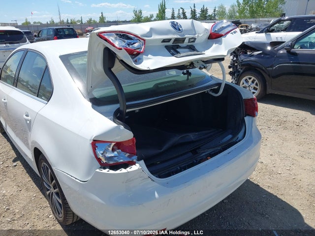 3VWL07AJ2EM426058 Volkswagen Jetta 1.8 Tsi Highline