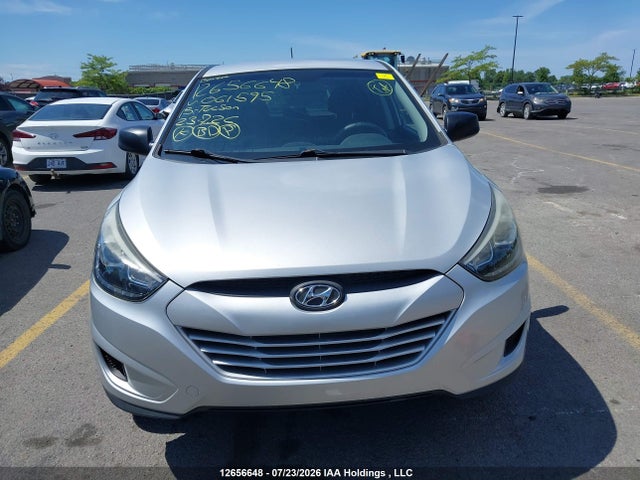 Hyundai Tucson Gl 2015 KM8JTCAF1FU061595 Image 12