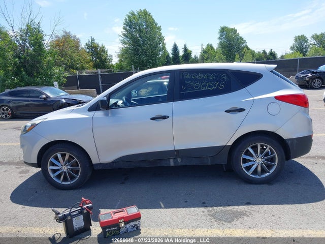 Hyundai Tucson Gl 2015 KM8JTCAF1FU061595 Image 14