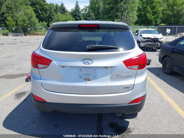 Hyundai Tucson Gl 2015 KM8JTCAF1FU061595 Image 16