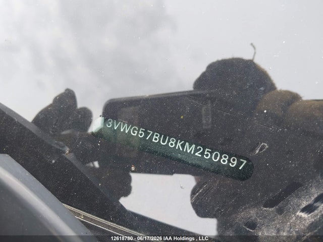 3VWG57BU8KM250897 Volkswagen Jetta 1.4 Tsi Execline