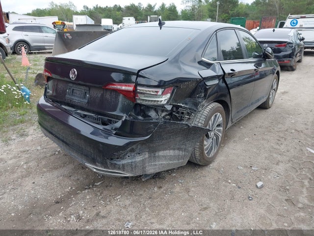 3VWG57BU8KM250897 Volkswagen Jetta 1.4 Tsi Execline