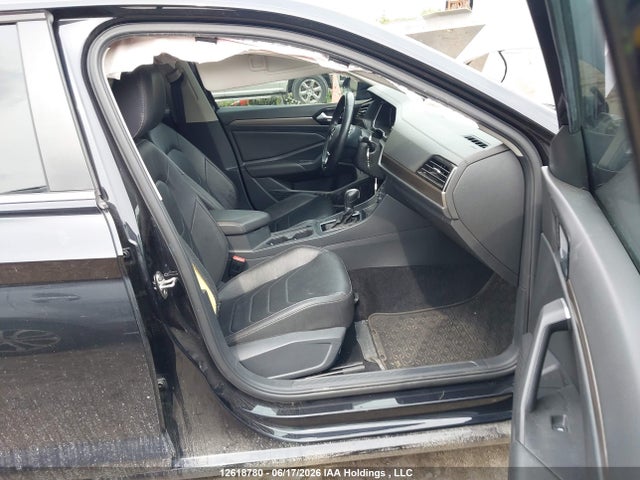 3VWG57BU8KM250897 Volkswagen Jetta 1.4 Tsi Execline
