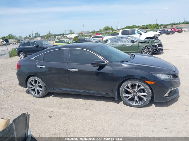 Honda Civic Touring 2019 2HGFC1F92KH103577 Image 13