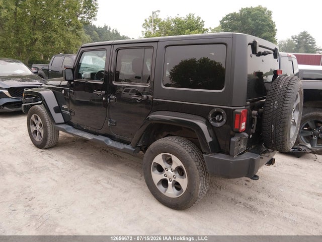 1C4BJWEG9JL801668 Jeep Wrangler Unlimited Sahara