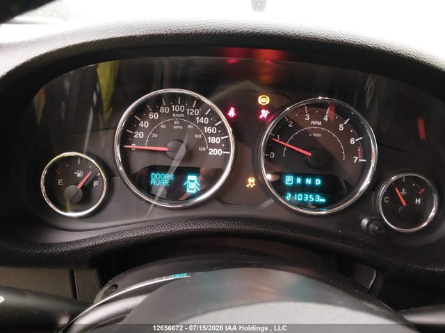 1C4BJWEG9JL801668 Jeep Wrangler Unlimited Sahara
