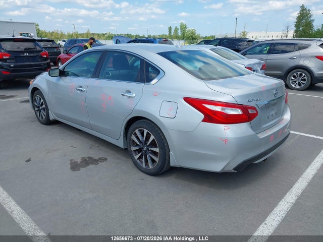 12656673 :رقم المزاد ، 1N4AL3AP0HN343338 vin ، 2017 Nissan Altima 2.5/2.5 S/2.5 Sl/2.5 Sr/2.5 Sv مزاد بيع