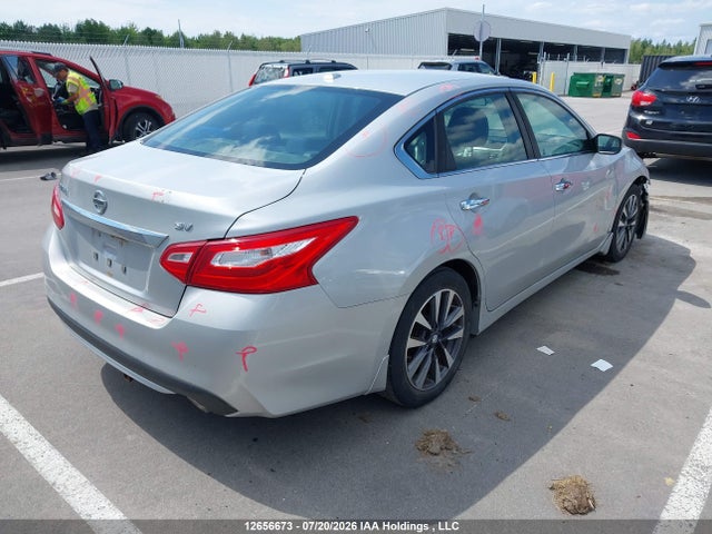 12656673 :رقم المزاد ، 1N4AL3AP0HN343338 vin ، 2017 Nissan Altima 2.5/2.5 S/2.5 Sl/2.5 Sr/2.5 Sv مزاد بيع