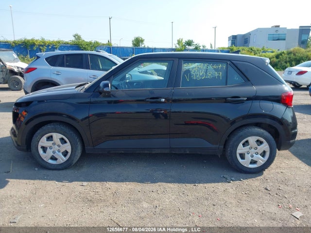 Продажа на аукционе авто 2022 Hyundai Venue Essential Auto Ivt, vin: KMHRB8A35NU132899, номер лота: 12656677