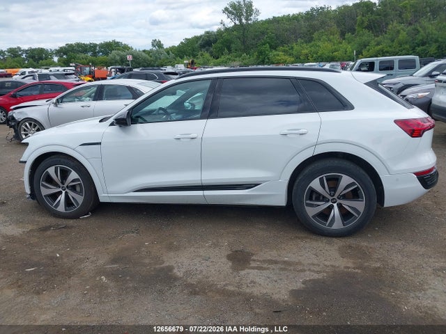 Продажа на аукционе авто 2024 Audi Q8 E-tron, vin: WA14ABGE6RB052630, номер лота: 12656679