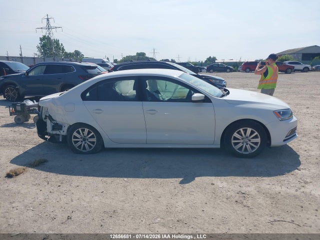 12656681 :رقم المزاد ، 3VW167AJ7HM283697 vin ، 2017 Volkswagen Jetta S مزاد بيع