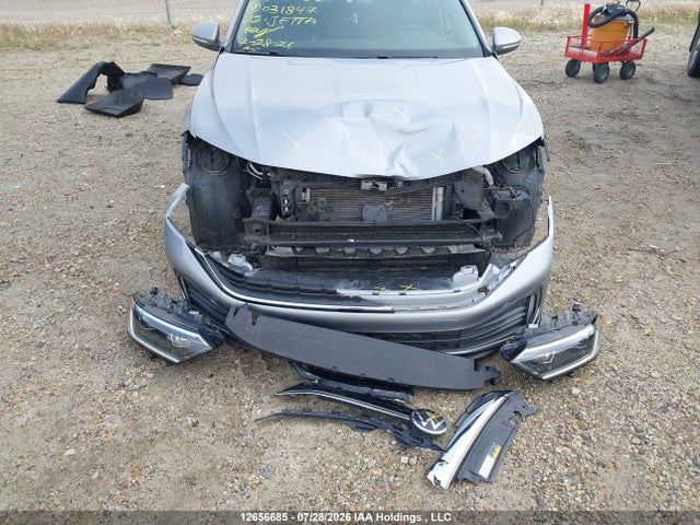 3VWGM7BU6NM031847 Volkswagen JETTA SEL