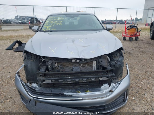 3VWGM7BU6NM031847 Volkswagen JETTA SEL