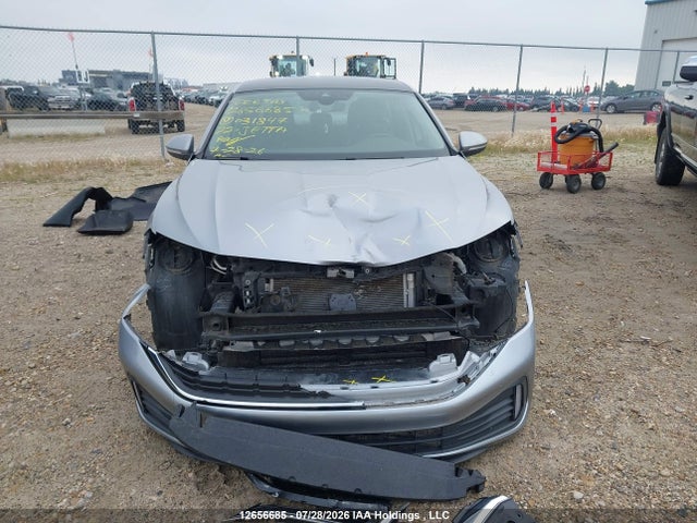 3VWGM7BU6NM031847 Volkswagen JETTA SEL