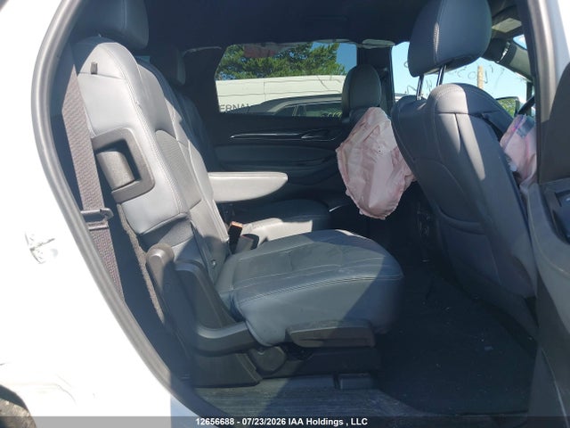 Продаж на аукціоні авто 2022 Buick Enclave Essence, vin: 5GAEVAKW6NJ107331, номер лоту: 12656688