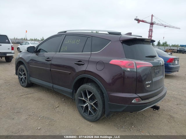 Toyota RAV4 SE 2018 2T3JFREV3JW760805 Image 3
