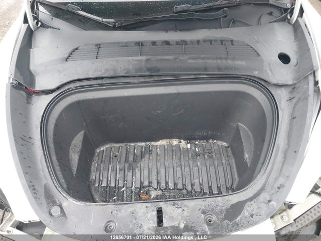 Tesla Model Y 2022 7SAYGDEF1NF383980 Image 10