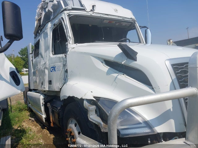Volvo VNL 2024 4V4NC9EHXRN341765 Image 13