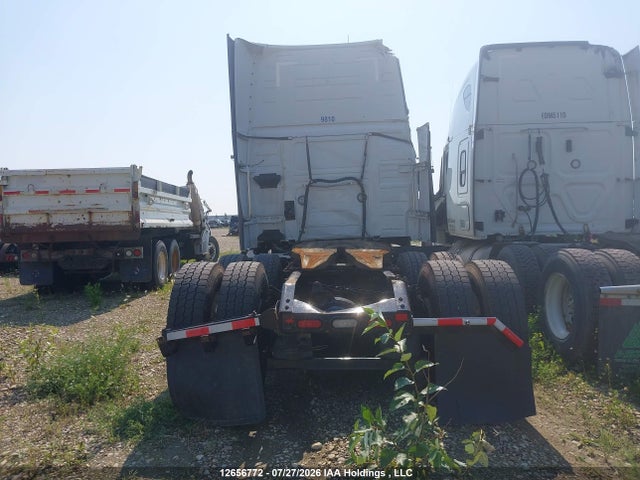 Volvo VNL 2024 4V4NC9EHXRN341765 Image 15