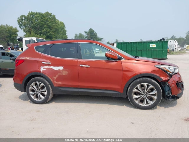 2014 Hyundai Santa Fe Sport 2.0t Se მანქანა იყიდება აუქციონზე, vin: 5XYZUDLA5EG230450, აუქციონის ნომერი: 12656778