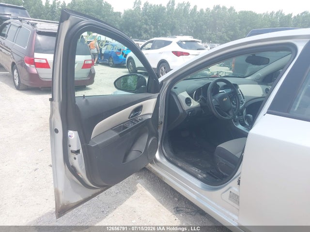 Chevrolet CRUZE LS 2015 1G1PL5SH8F7122443 Image 19