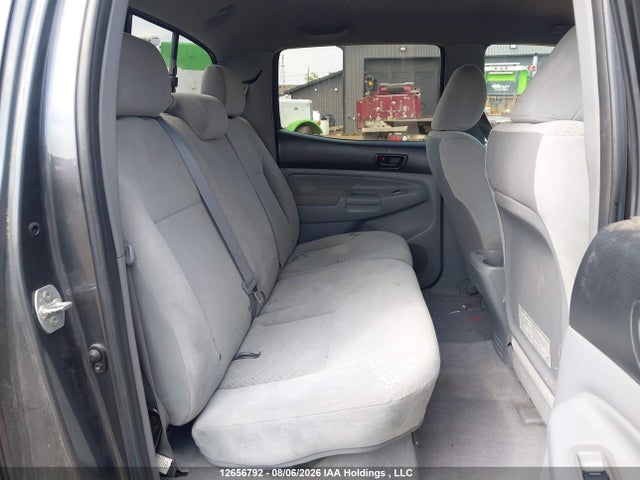2011 Toyota Tacoma მანქანა იყიდება აუქციონზე, vin: 3TMMU4FN0BM024184, აუქციონის ნომერი: 12656792