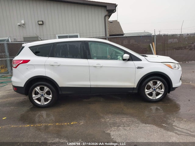 12656794 :رقم المزاد ، 1FMCU9GX3FUA00547 vin ، 2015 Ford Escape Se مزاد بيع