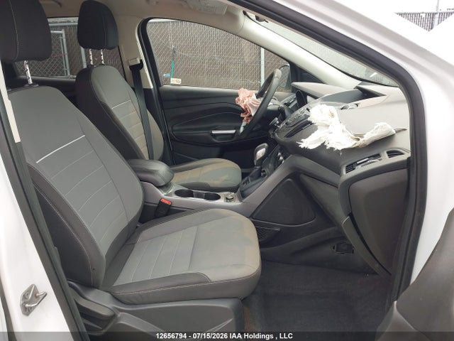 12656794 :رقم المزاد ، 1FMCU9GX3FUA00547 vin ، 2015 Ford Escape Se مزاد بيع