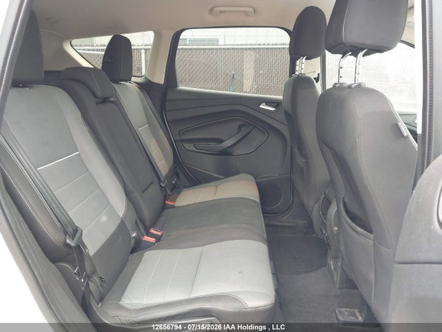 12656794 :رقم المزاد ، 1FMCU9GX3FUA00547 vin ، 2015 Ford Escape Se مزاد بيع
