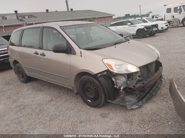 2005 Toyota Sienna Ce 7 Passenger/ce 8 Passenger მანქანა იყიდება აუქციონზე, vin: 5TDZA29C85S342720, აუქციონის ნომერი: 12656810