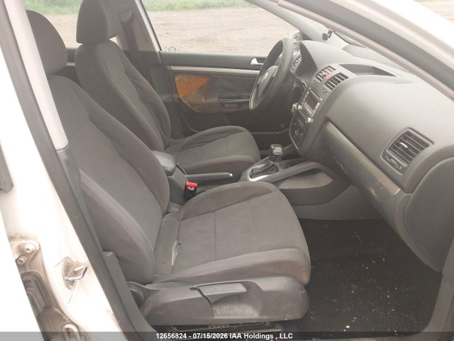 2008 Volkswagen Rabbit 5-door Trendline მანქანა იყიდება აუქციონზე, vin: WVWDA71K78W245961, აუქციონის ნომერი: 12656824