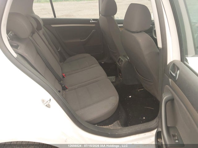 2008 Volkswagen Rabbit 5-door Trendline მანქანა იყიდება აუქციონზე, vin: WVWDA71K78W245961, აუქციონის ნომერი: 12656824