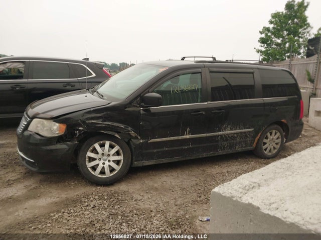 2014 Chrysler Town & Country Touring მანქანა იყიდება აუქციონზე, vin: 2C4RC1BG1ER117081, აუქციონის ნომერი: 12656827