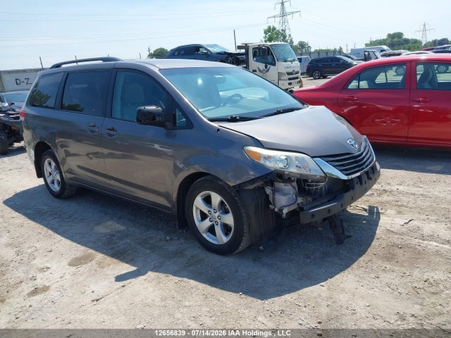 2011 Toyota Sienna Le 8 Passenger მანქანა იყიდება აუქციონზე, vin: 5TDKK3DC6BS136643, აუქციონის ნომერი: 12656839