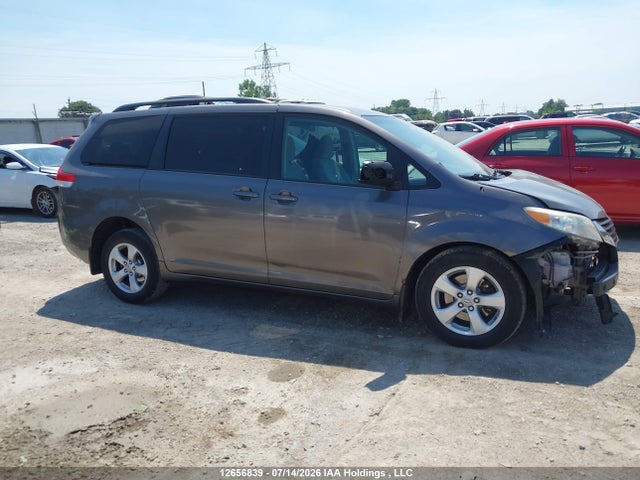 Aukcja sprzedaży 2011 Toyota Sienna Le 8 Passenger, vin: 5TDKK3DC6BS136643, numer aukcji: 12656839