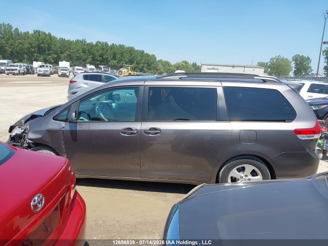 Aukcja sprzedaży 2011 Toyota Sienna Le 8 Passenger, vin: 5TDKK3DC6BS136643, numer aukcji: 12656839