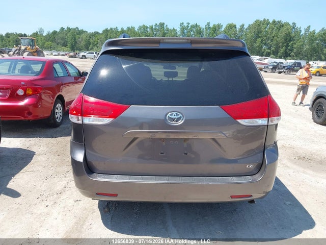 Aukcja sprzedaży 2011 Toyota Sienna Le 8 Passenger, vin: 5TDKK3DC6BS136643, numer aukcji: 12656839