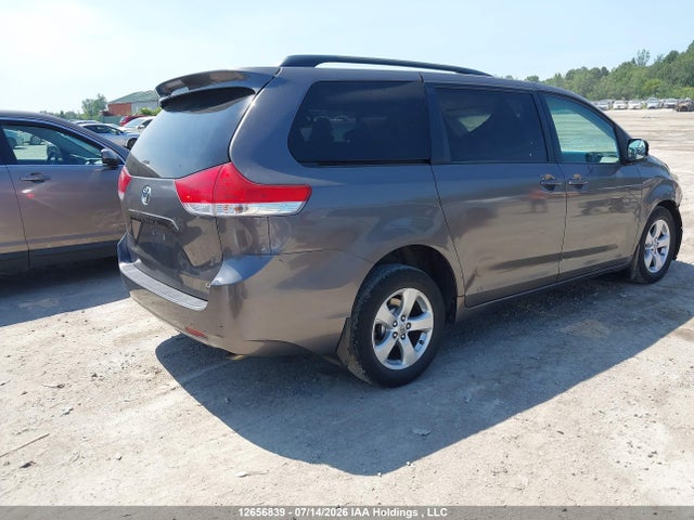 Aukcja sprzedaży 2011 Toyota Sienna Le 8 Passenger, vin: 5TDKK3DC6BS136643, numer aukcji: 12656839