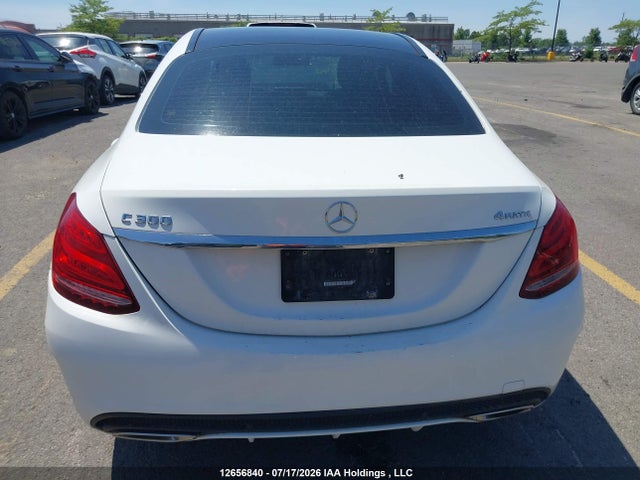 2016 Mercedes-benz C 300 4matic მანქანა იყიდება აუქციონზე, vin: 55SWF4KB2GU154542, აუქციონის ნომერი: 12656840