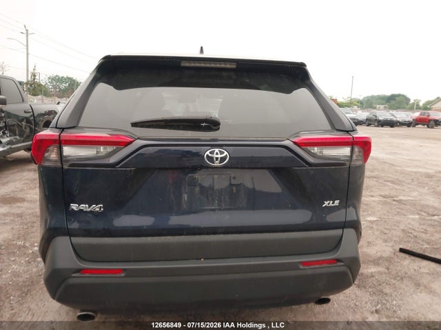 2T3W1RFV8KC003940 Toyota Rav4 Xle
